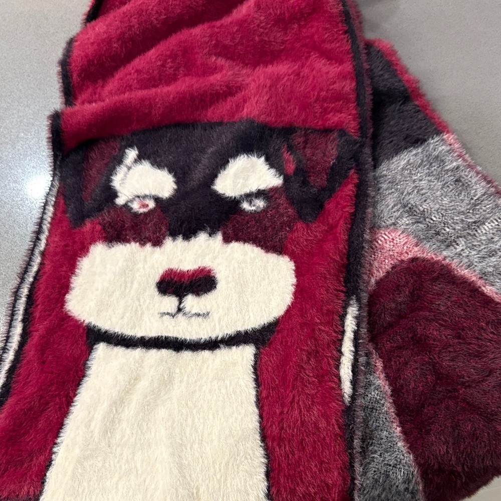 NWOT fluffy dog Scarf